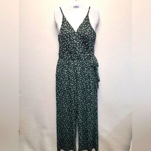 KAILEIGH Women's Size Medium Petite Floral Spaghetti StrapJumpsuit with Pockets